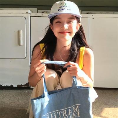 我爸给我找了三个男朋友